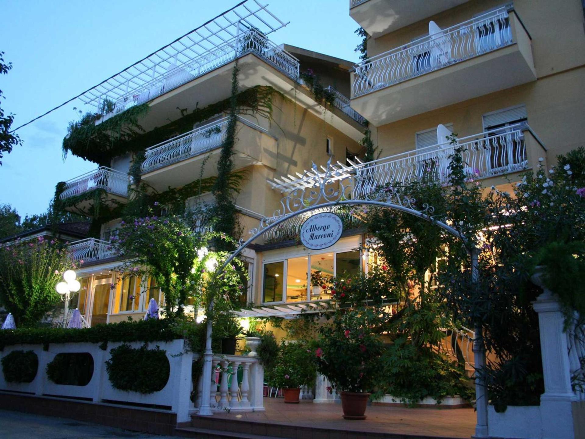 Hotel Marconi 卡托利卡 外观 照片